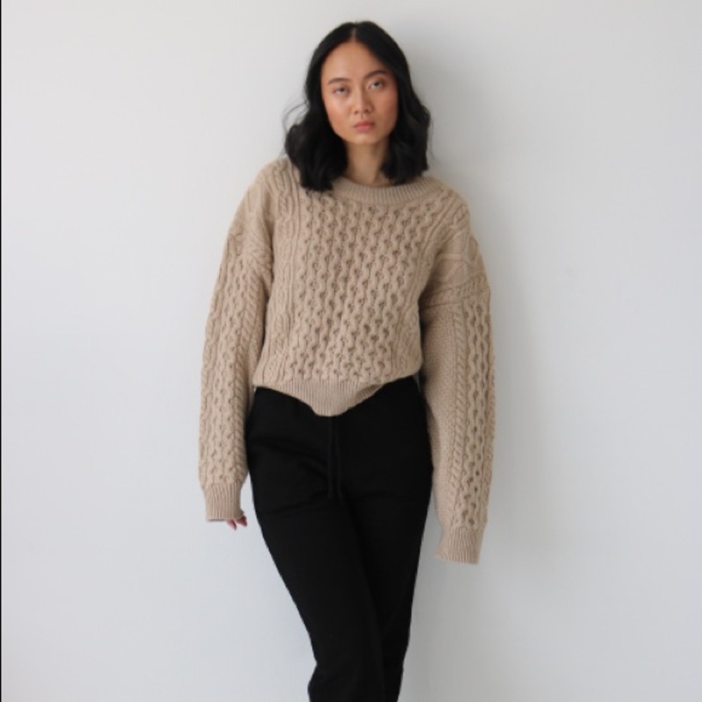 Tan Chunky Knit Open Back Sweater - Picture 4 of 10